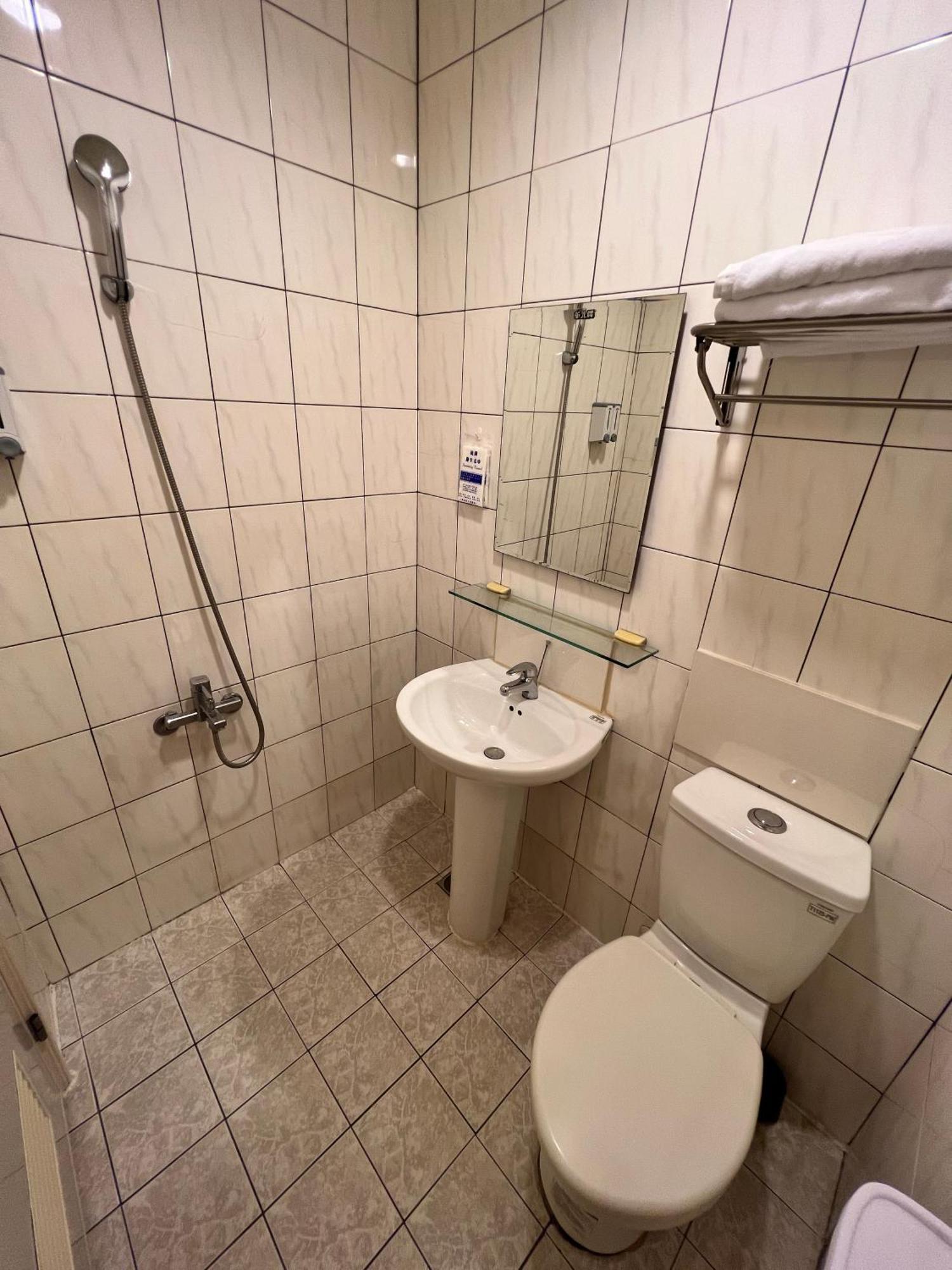 ホテル 微趣 Wechill 台南 エクステリア 写真